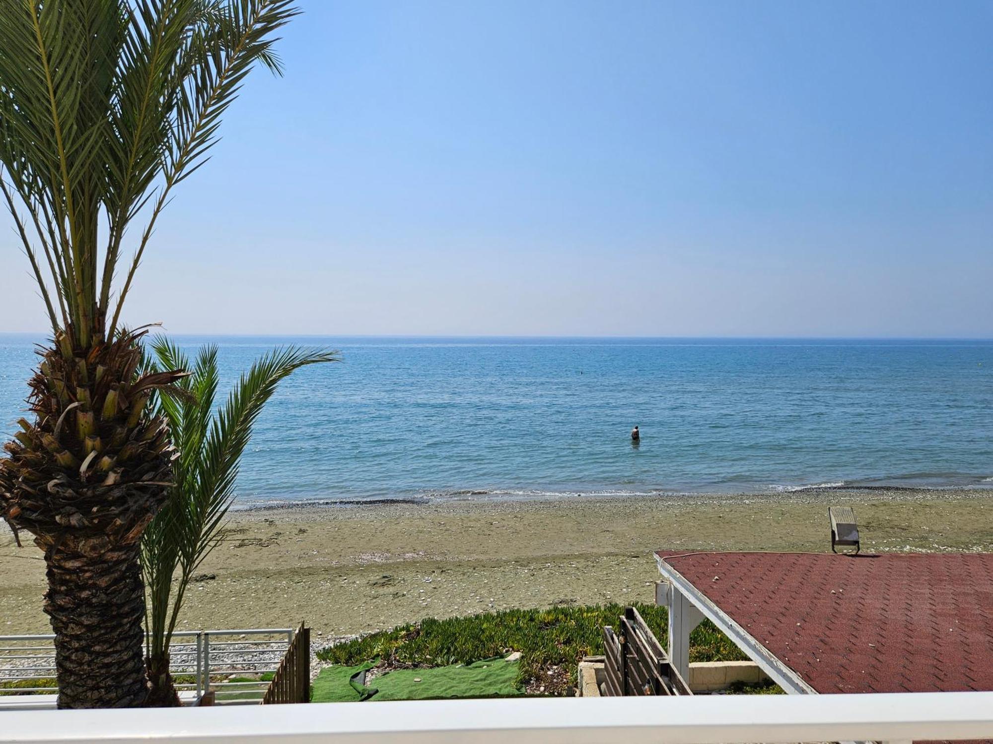 Beach House At Seafront Villa Meneou ภายนอก รูปภาพ